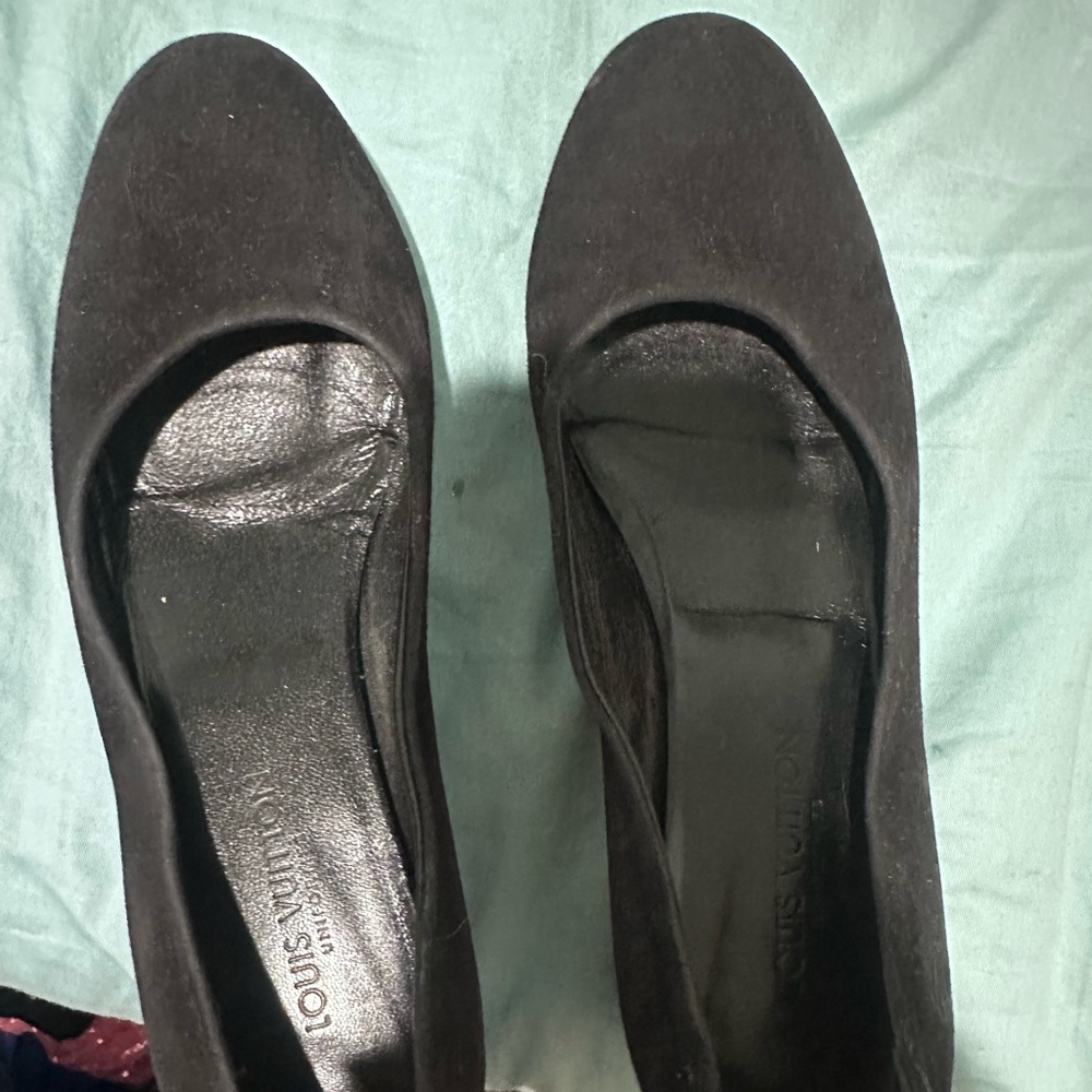 Louis Vuitton pumps